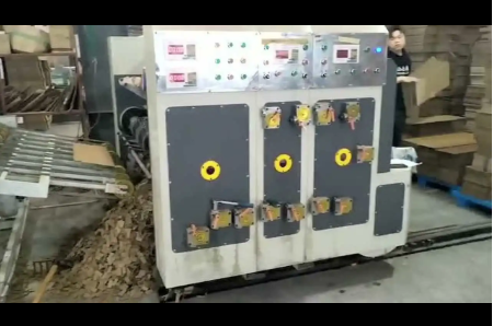 全自動(dòng)淘寶紙箱印刷開(kāi)槽機(jī)視頻